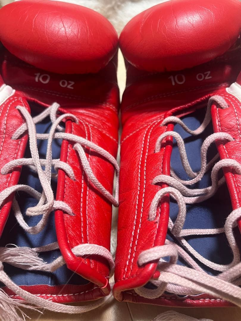 Winning ボクシンググローブ 10 oz 赤