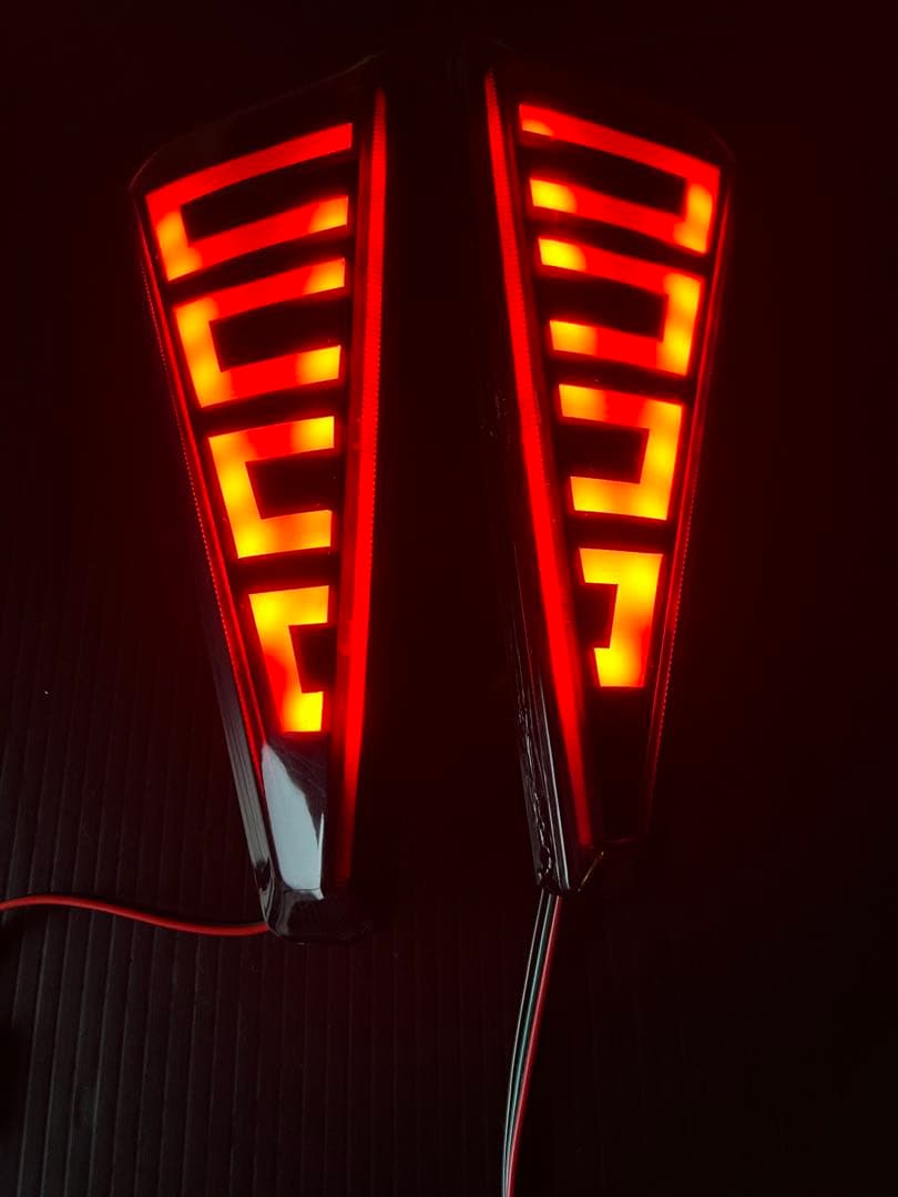 カブ之助カブ太郎　80ヴォクシー ノア　リフレクターレインボーカスタム