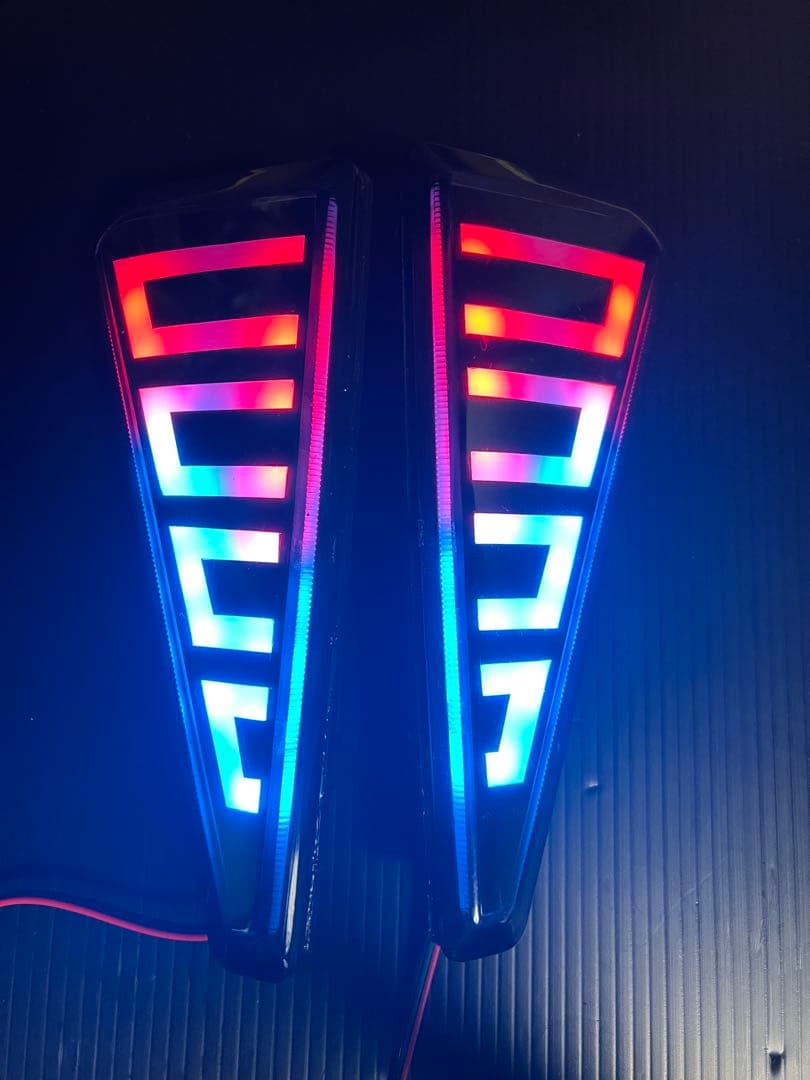 カブ之助カブ太郎　80ヴォクシー ノア　リフレクターレインボーカスタム