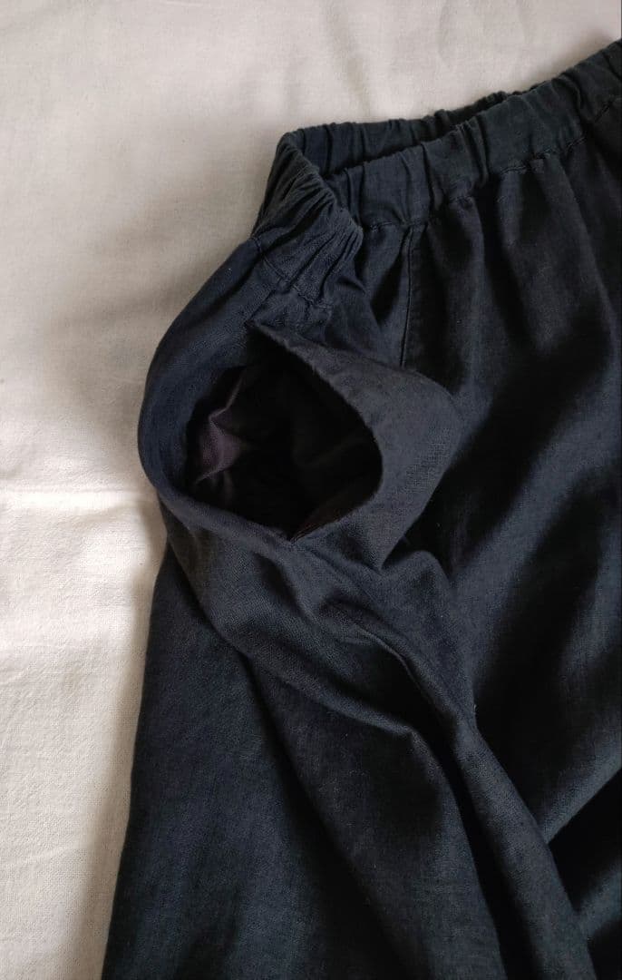 ネストローブ リネン サルエルパンツ 黒