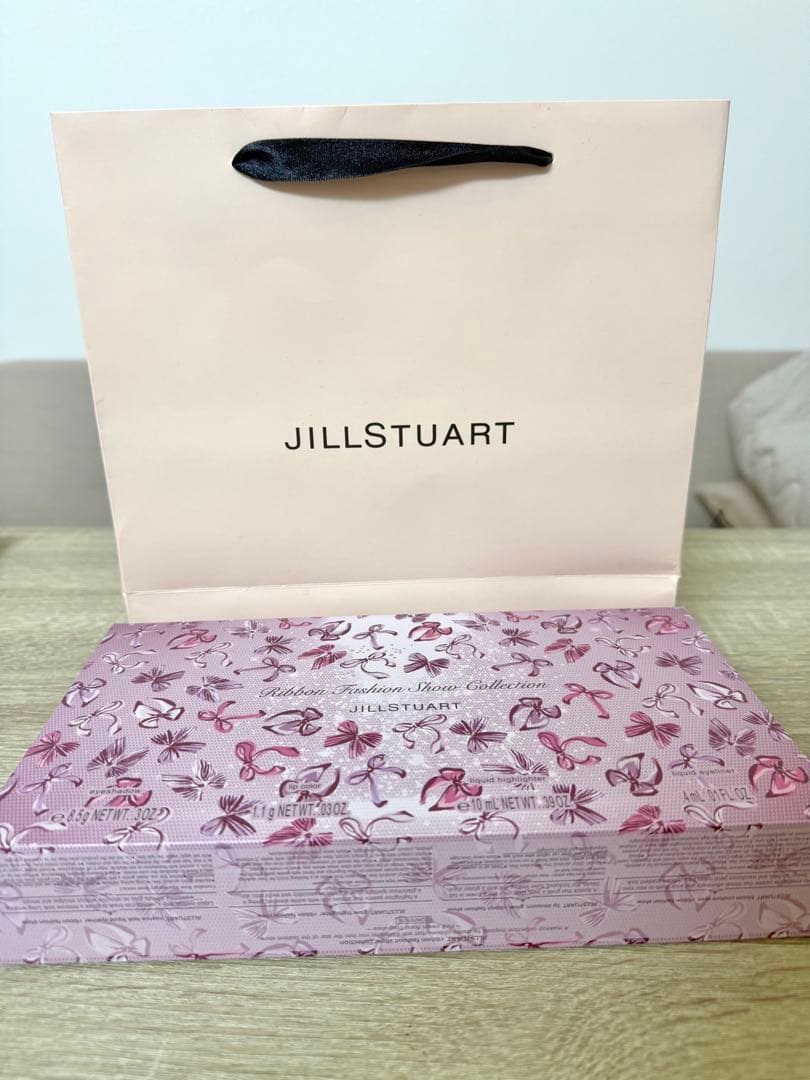 ジルスチュアート リボンファッションショーコレクション 2025 コフレ 新品