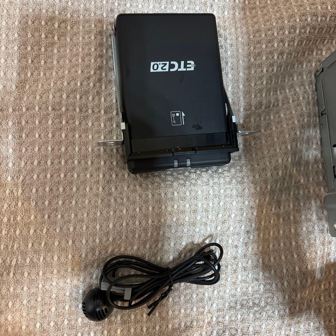 日産　HC27 セレナ メモリーナビ MM519D-L 2022年第1版地図