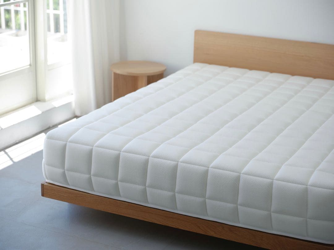 Ryoooo ⑤とうふマットレス ホワイト寝具 マット 【セミダブル】