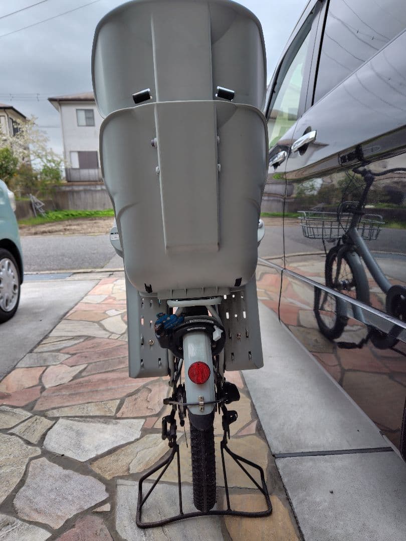 子供乗せ自転車　bikke チャイルドシート付き グレー