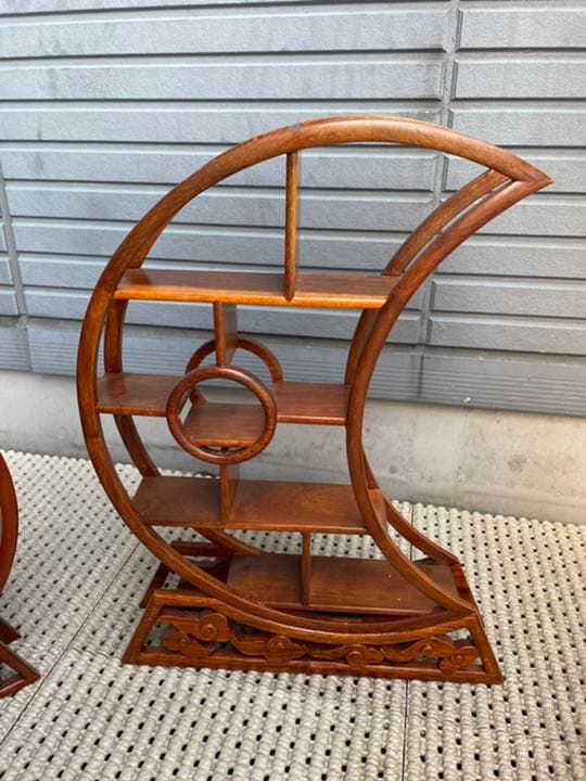 高級　月の形の木の飾り棚　アンティーク　大小２個セット