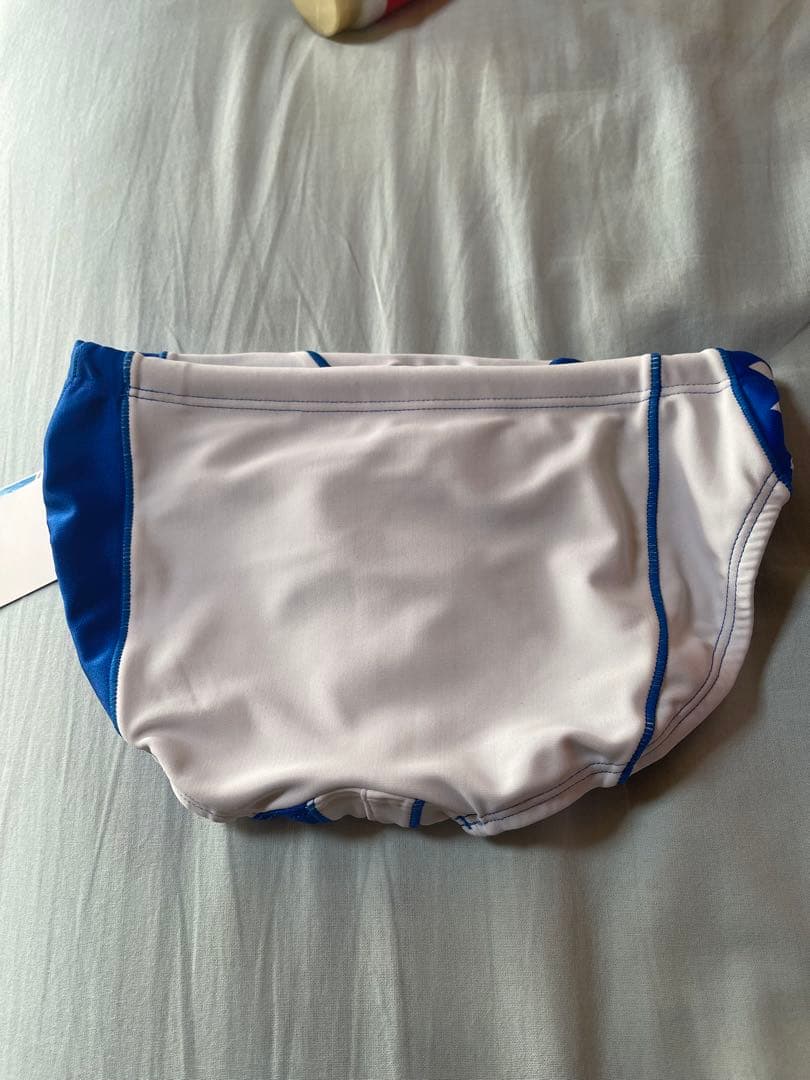 競パン　新作　arena ホワイト/ブルー　金ロゴ