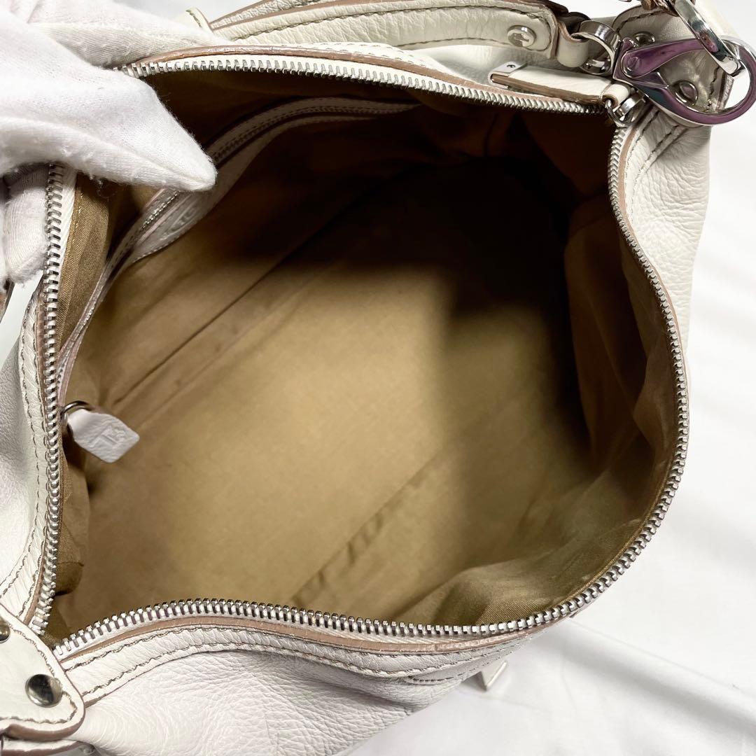 トッズ アクセサリーポーチ レザー ロゴ 型押し 多機能 大容量 手さげ 白