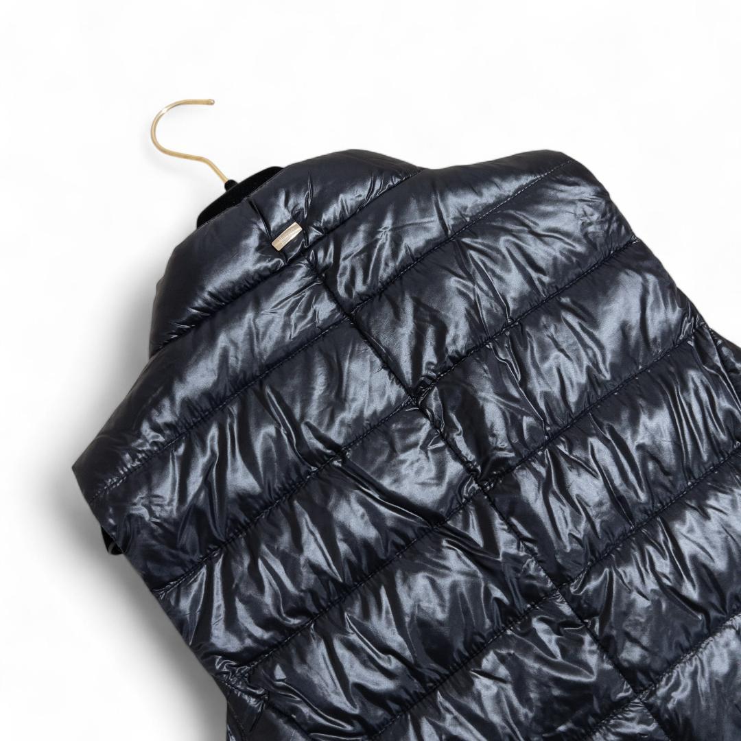 新品タグ付 ヘルノ 黒 ダウンベスト 44