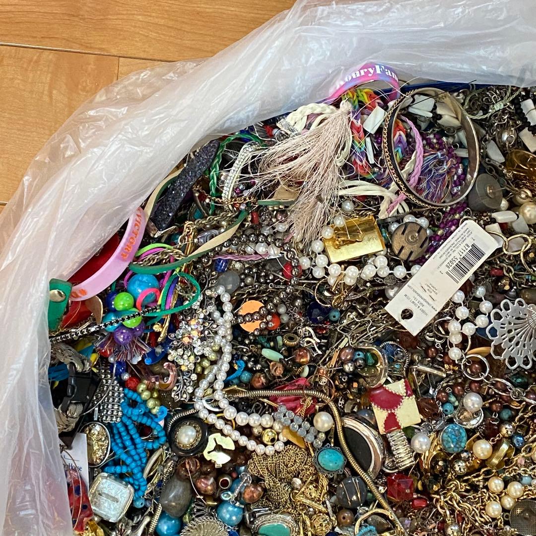 大量まとめ売り　ジャンク　未選別　アクセサリー色々②　約10.8㎏　ネックレス他