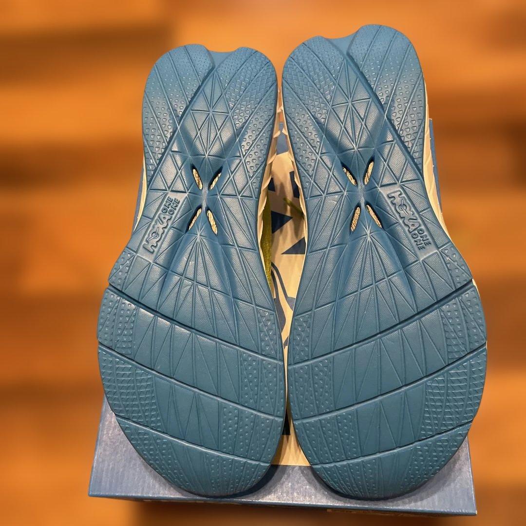 新品　HOKA ONEONE CARBONX3 24.5cm