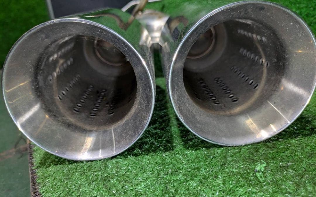 日産　スカイライン　V36　マフラー　リアピース　４本出し　ストレート　加工品