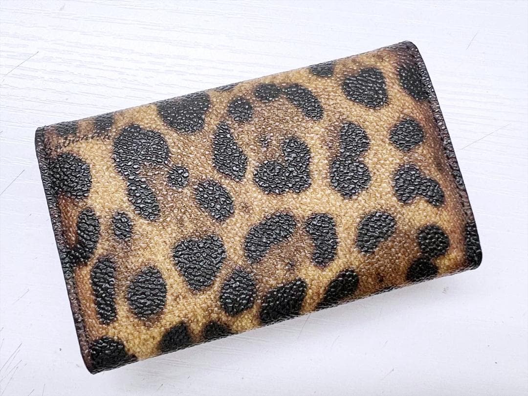 未使用保管　美品　ドルチェ＆ガッバーナ　ロゴプレート　レオパード　キーケース