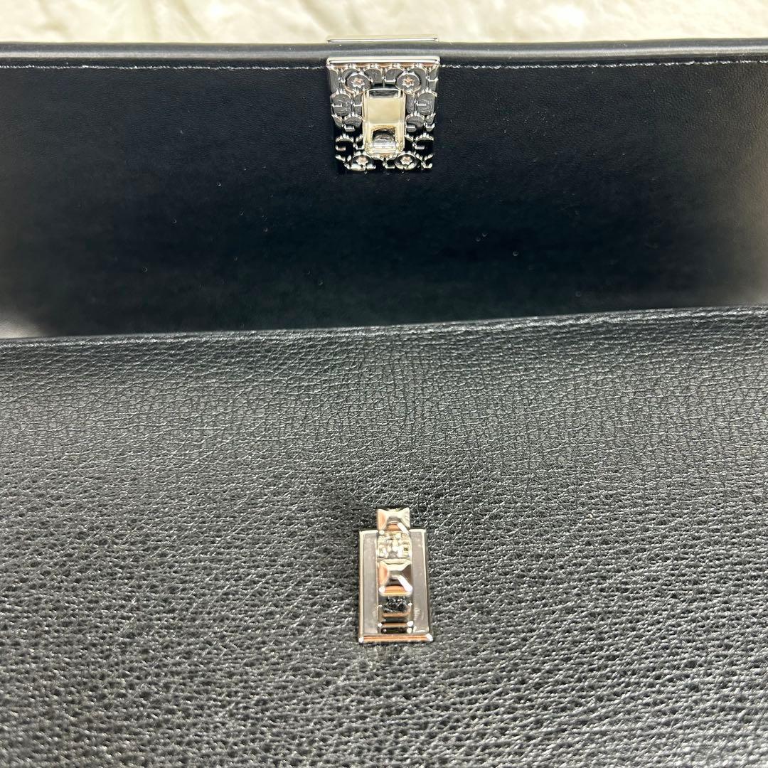 ✨新品未使用✨フルラ　長財布　ヴィラ　黒　本革