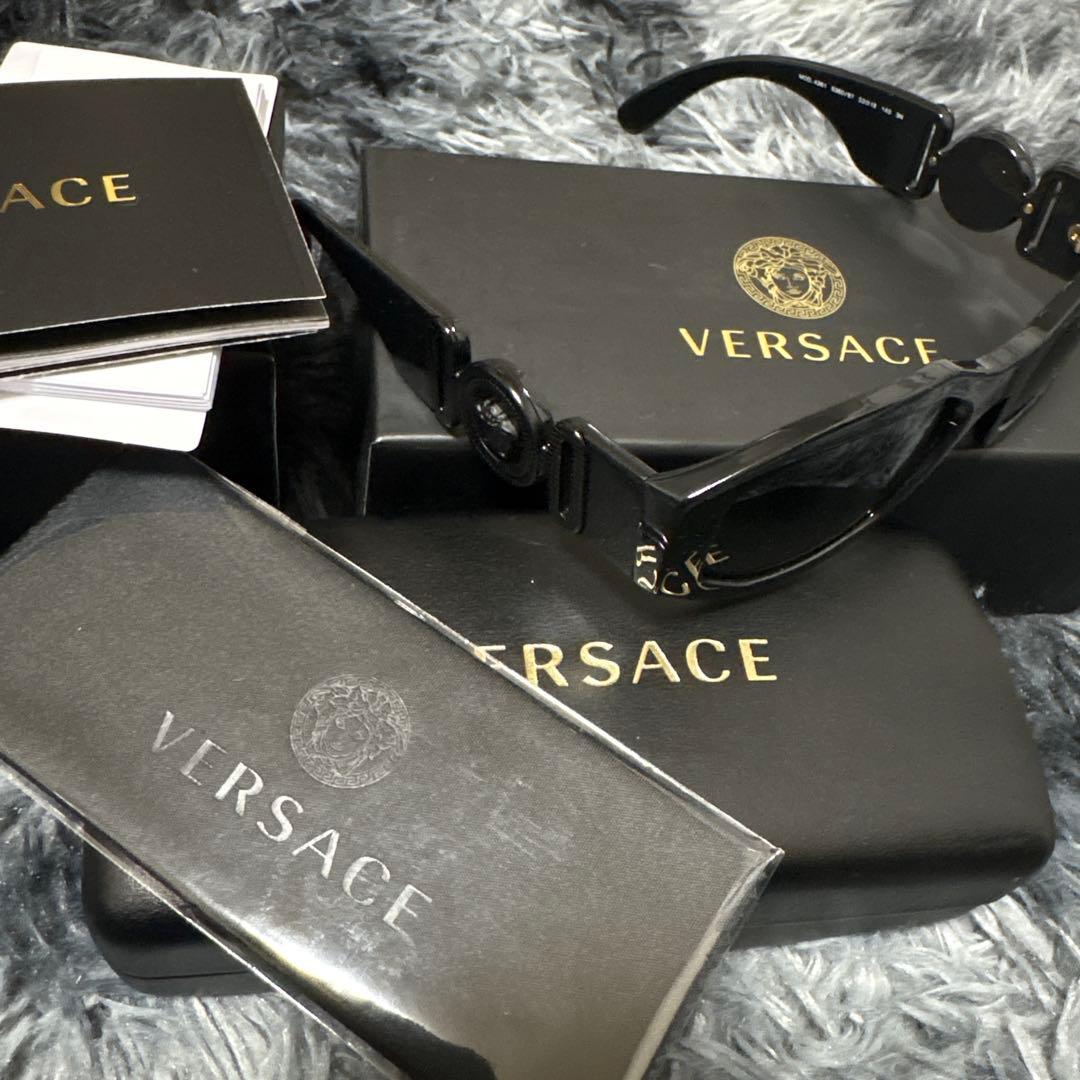 Versace サングラス　メデューサ