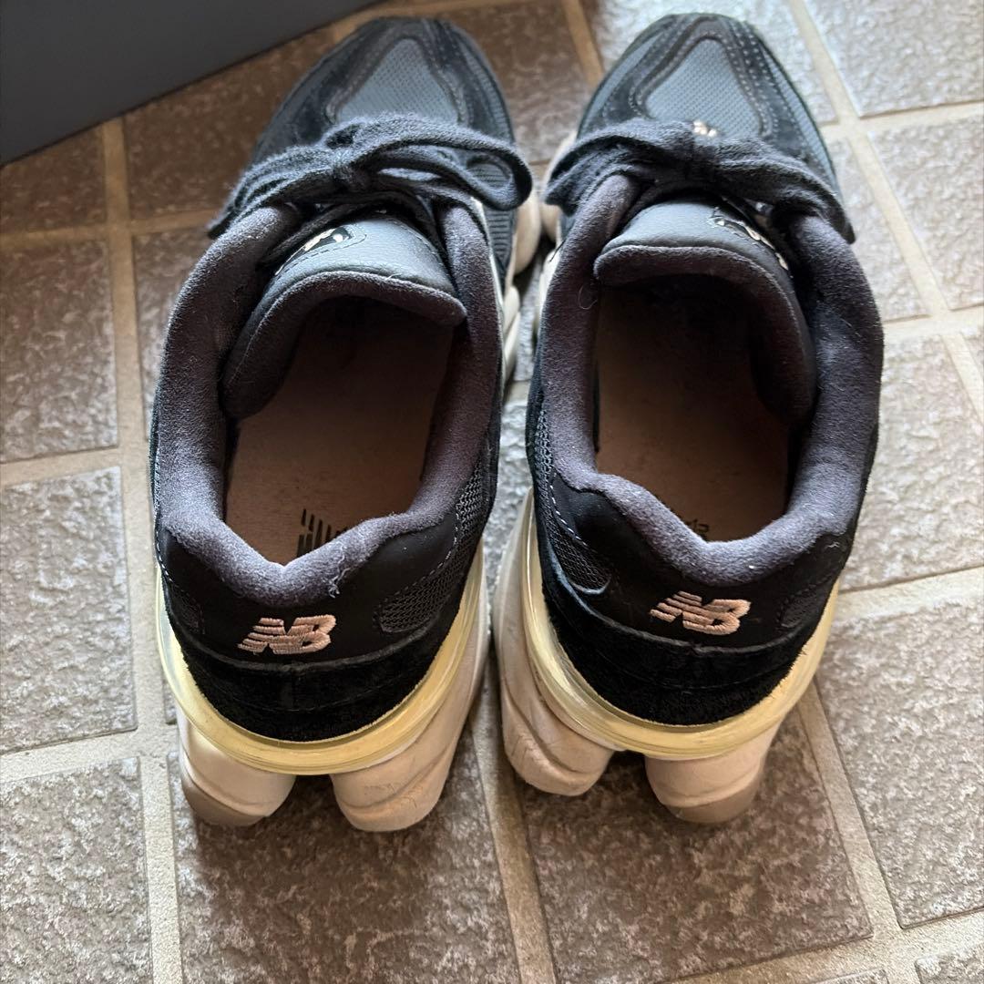靴 New Balance 9060
