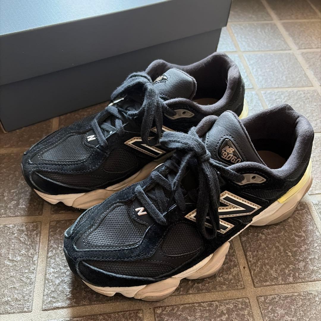 靴 New Balance 9060