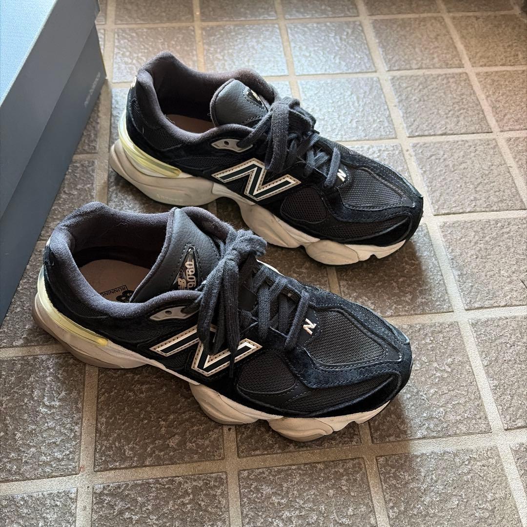 靴 New Balance 9060