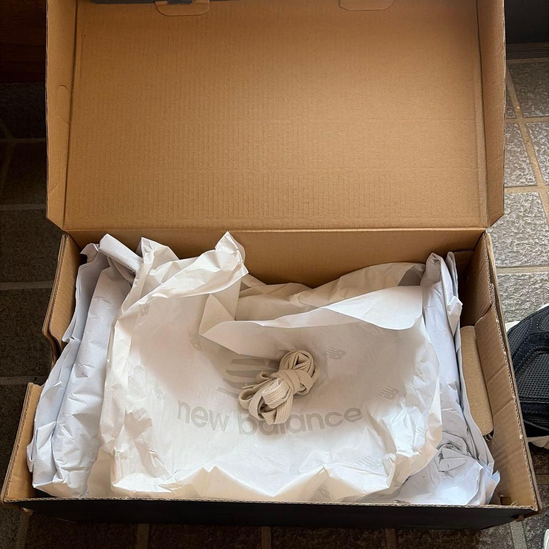 靴 New Balance 9060