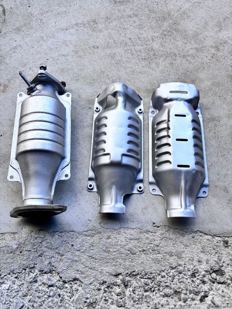 ホンダ　ek4 シビック　純正触媒　eg ek4