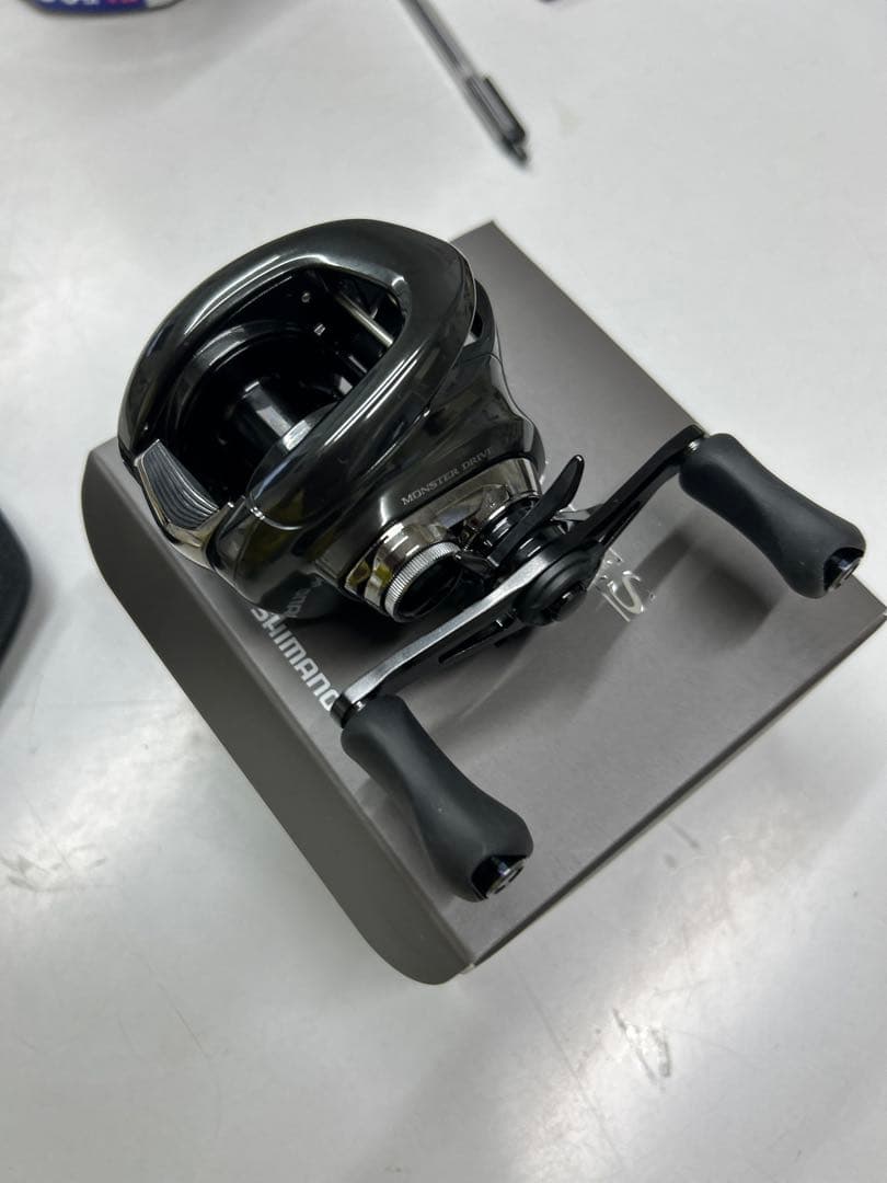 す*ん様 シマノ 23 アンタレスDC MD XG RIGHT 右ハンドル　新品