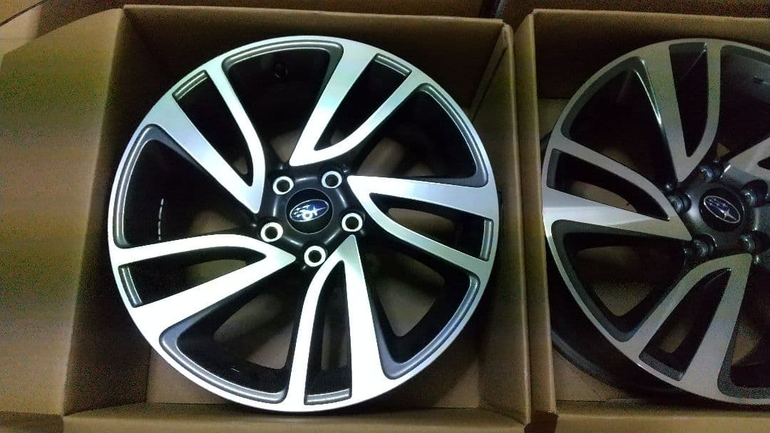 18インチ レヴォーグVM用純正アルミホイール 2個 2/2