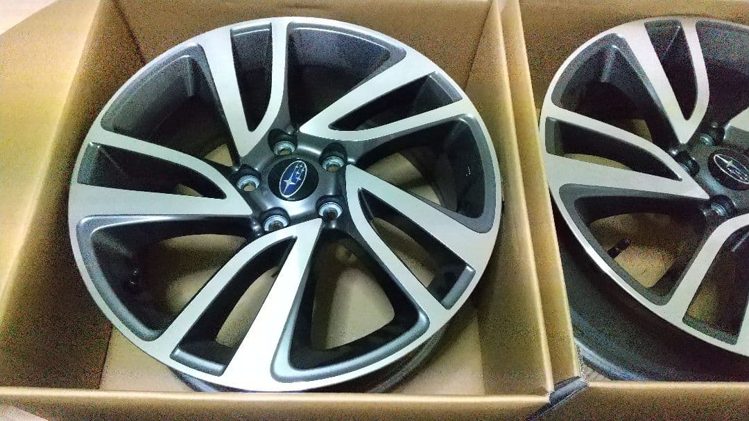 18インチ レヴォーグVM用純正アルミホイール 2個 2/2