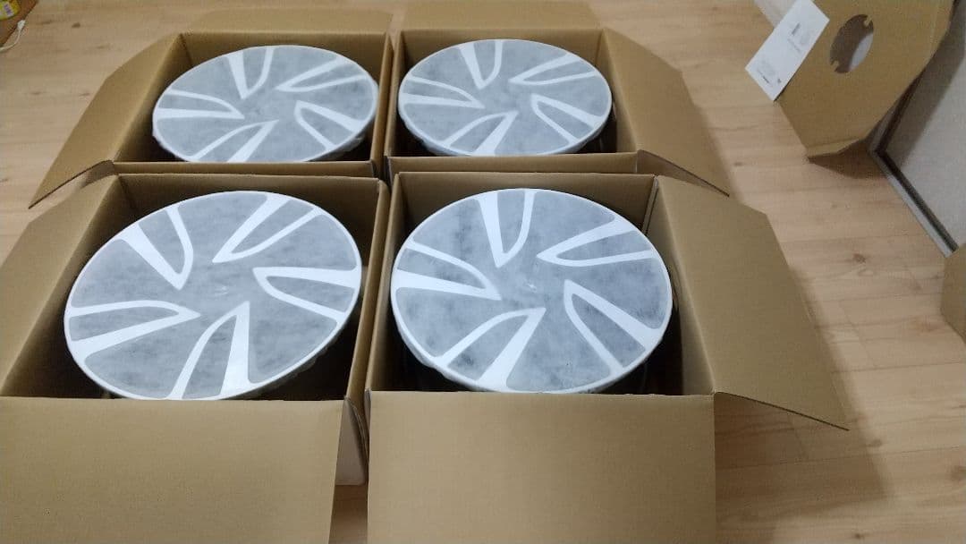 18インチ レヴォーグVM用純正アルミホイール 2個 2/2