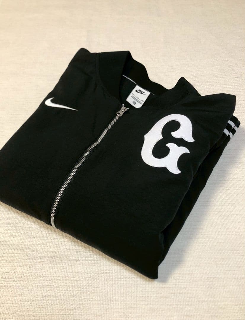 読売ジャイアンツ×NIKEグランドコート　XXL