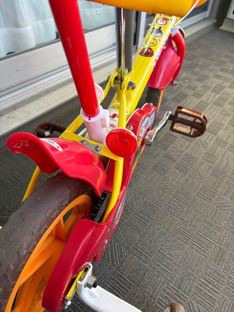 アンパンマン　幼児用自転車　12インチ