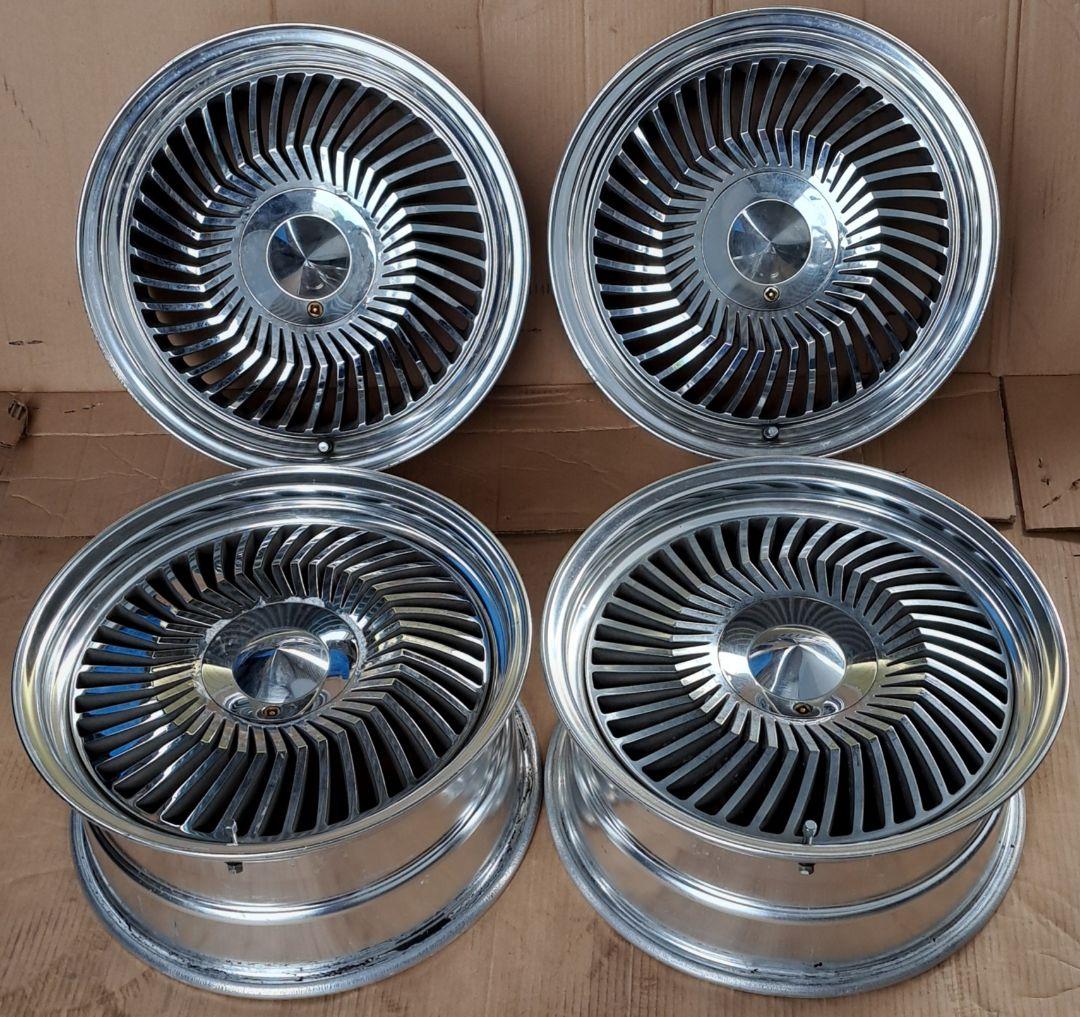 CARVING17インチ7J PCD114.3 4穴/5穴4本