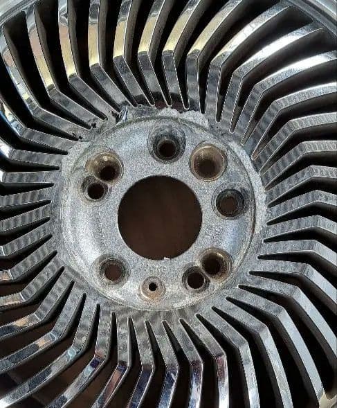 CARVING17インチ7J PCD114.3 4穴/5穴4本