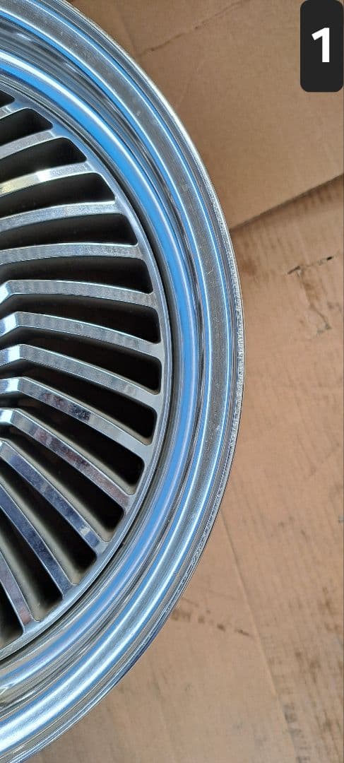 CARVING17インチ7J PCD114.3 4穴/5穴4本