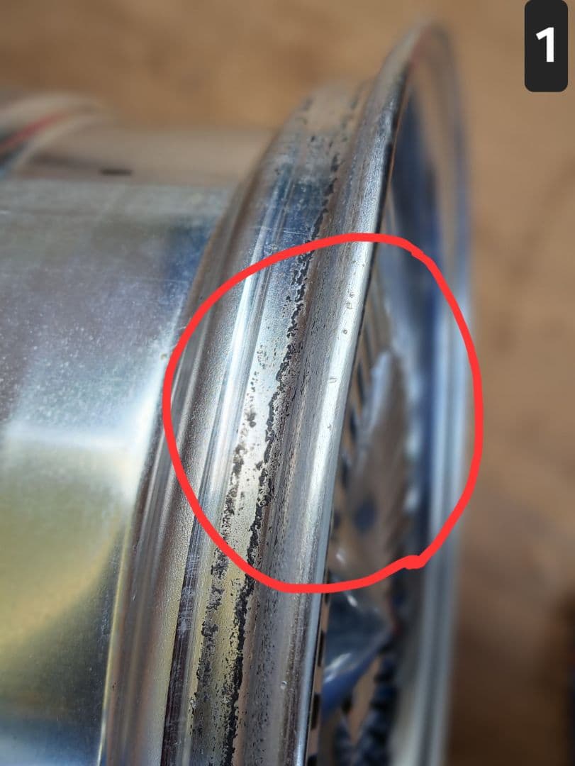 CARVING17インチ7J PCD114.3 4穴/5穴4本