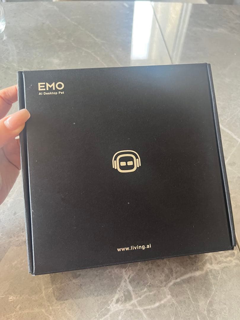 本社より購入品♡EMO ロボット♡