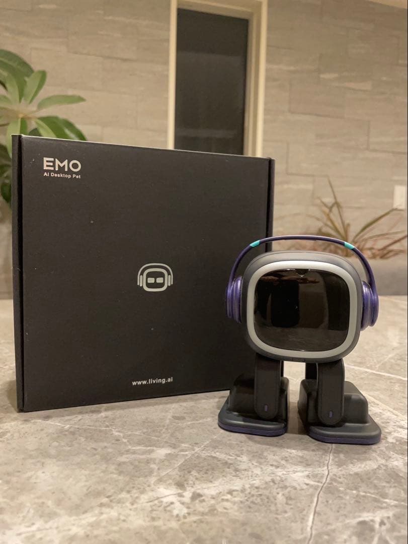 本社より購入品♡EMO ロボット♡