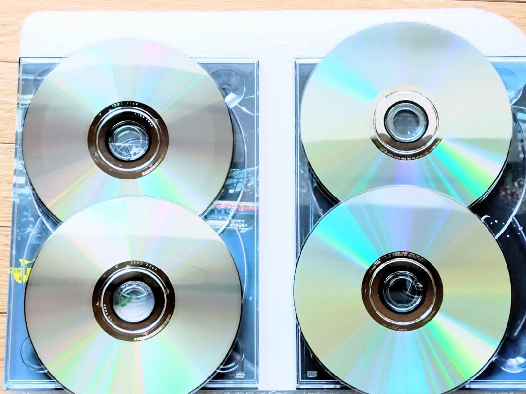 スピッツ 2009年 さざなみOTRカスタムDVD2枚 CD2枚『初回限定版』