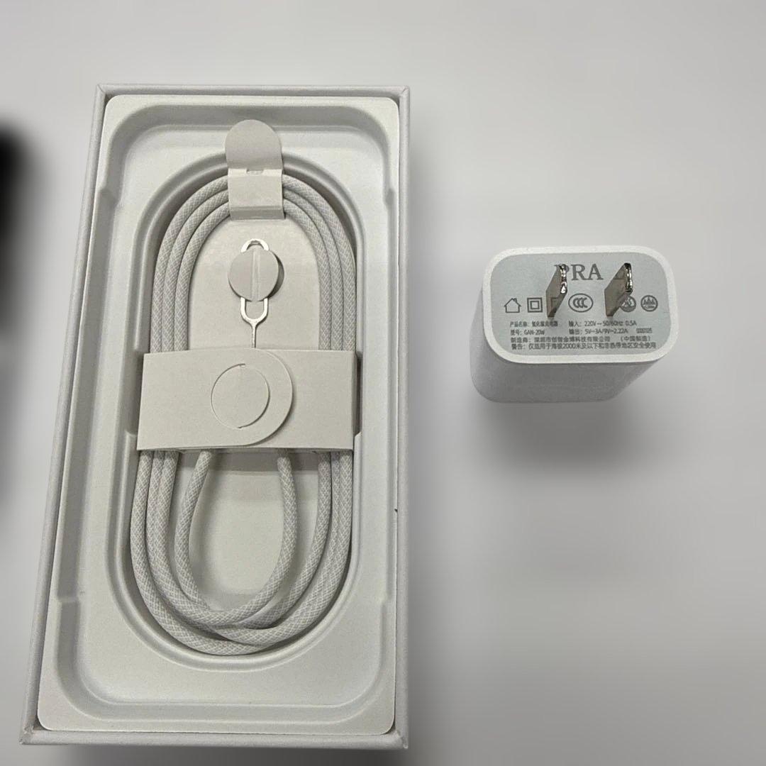 iphone16E 128GB 未使用品近い　デュアルSIM 対応