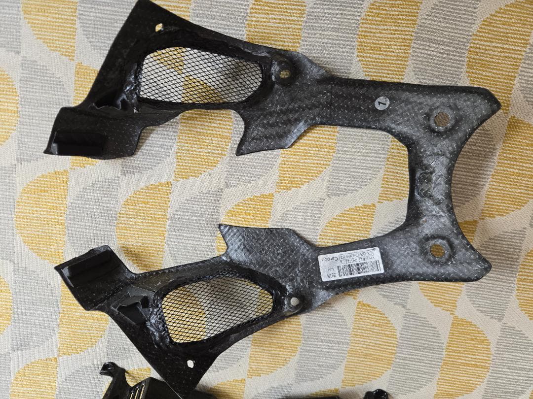 CB1000R　カーボンイグニメントスイッチカバー＆カーボンダクトカバーセット