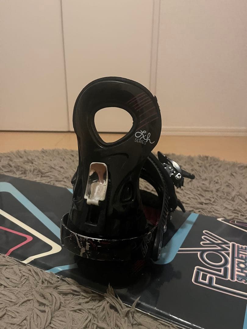 Flow 140 スノーボード 青/黒　ヴィンディング付き