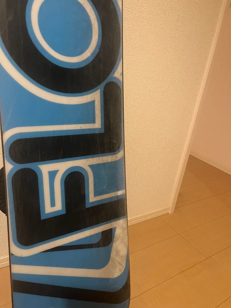 Flow 140 スノーボード 青/黒　ヴィンディング付き