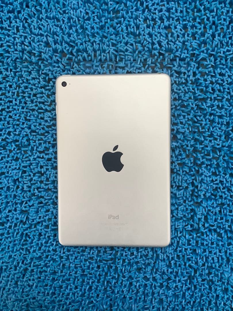 iPad mini4 128GB 本体 シルバー