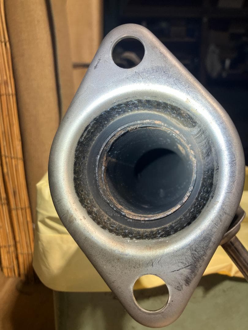 アルテッツア　２００１年式　前期　ＧＨ－ＳＸＥ１０　純正マフラー