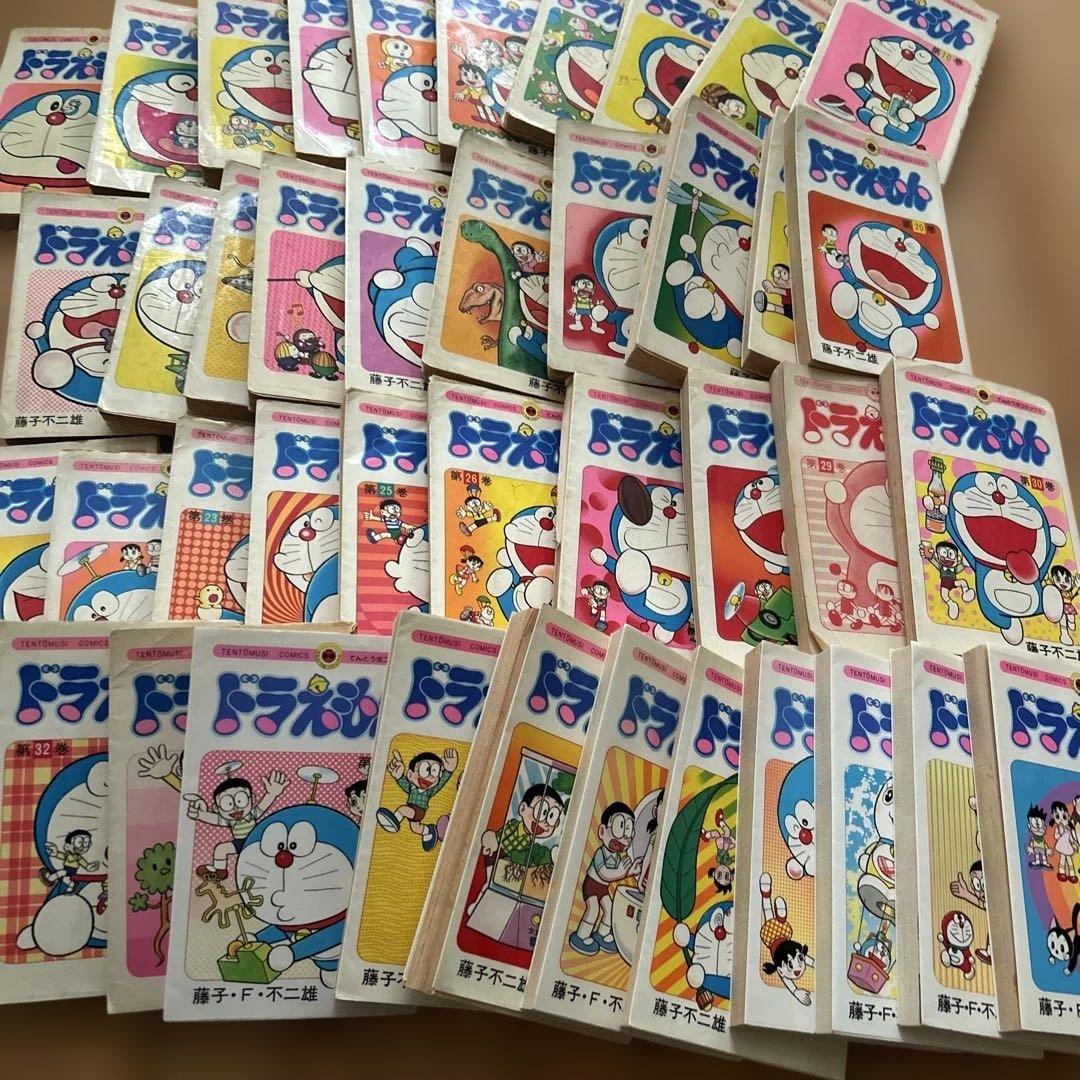 ドラえもん　１巻から４３巻 　４２巻のみなし　初版あり