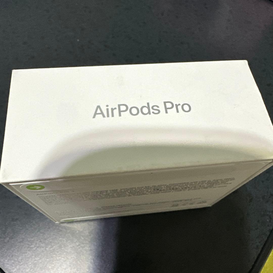 Apple AirPods Pro 3 本体 充電ケース付き