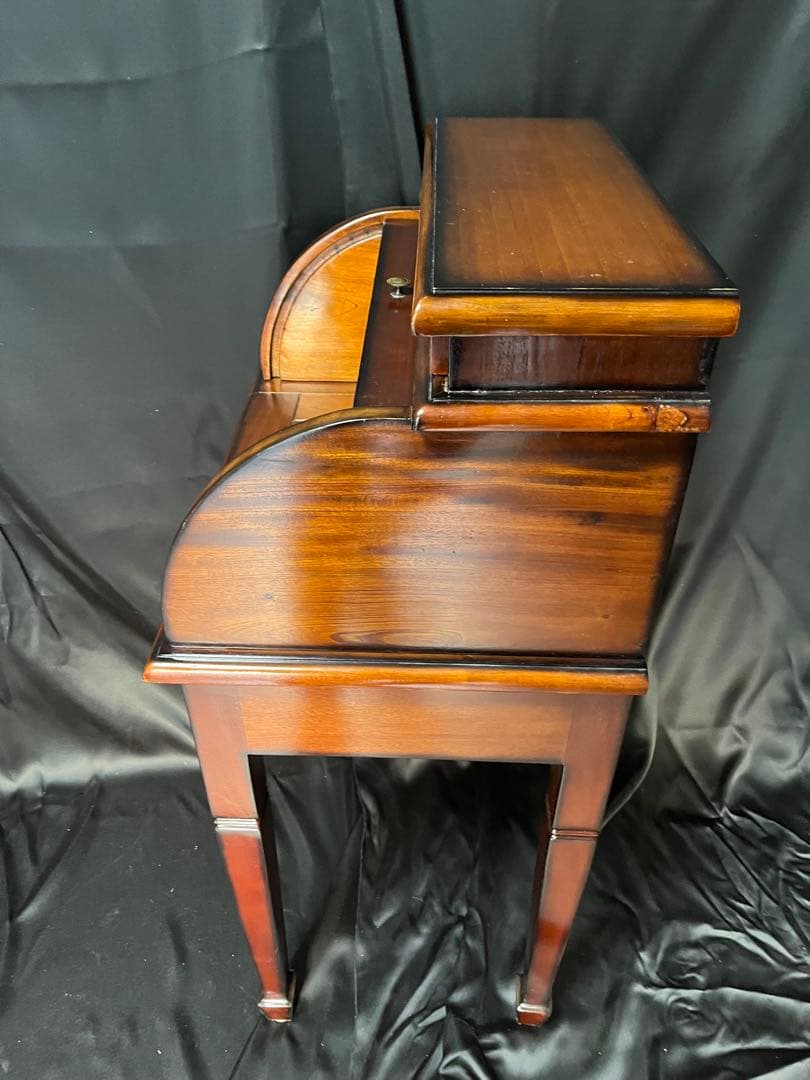 木製ロールトップライティングデスク