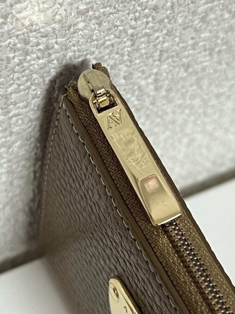 ATAOの全てを込めたミニ財布