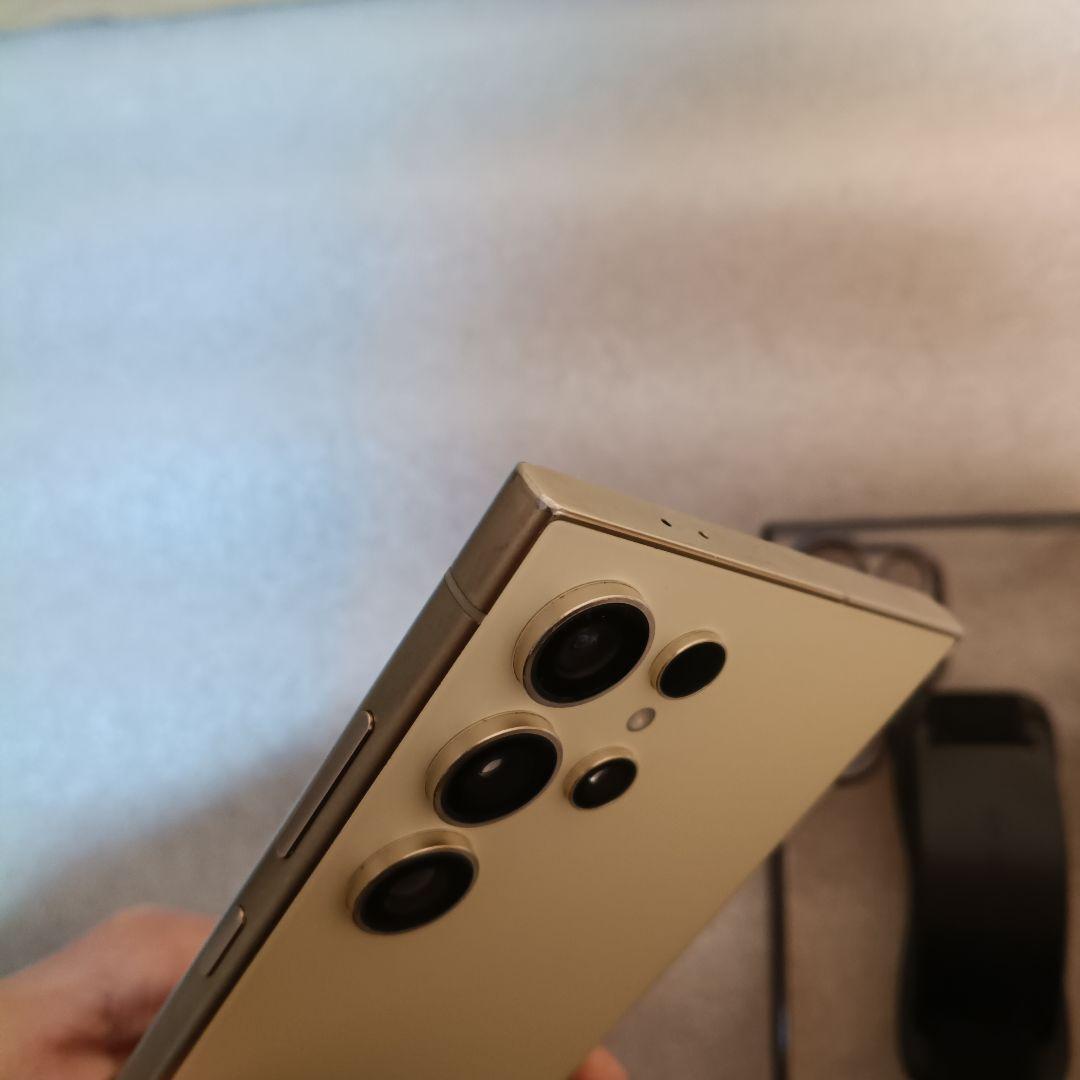 Galaxy S24 ultra 256GB チタニウムイエロー グローバル版