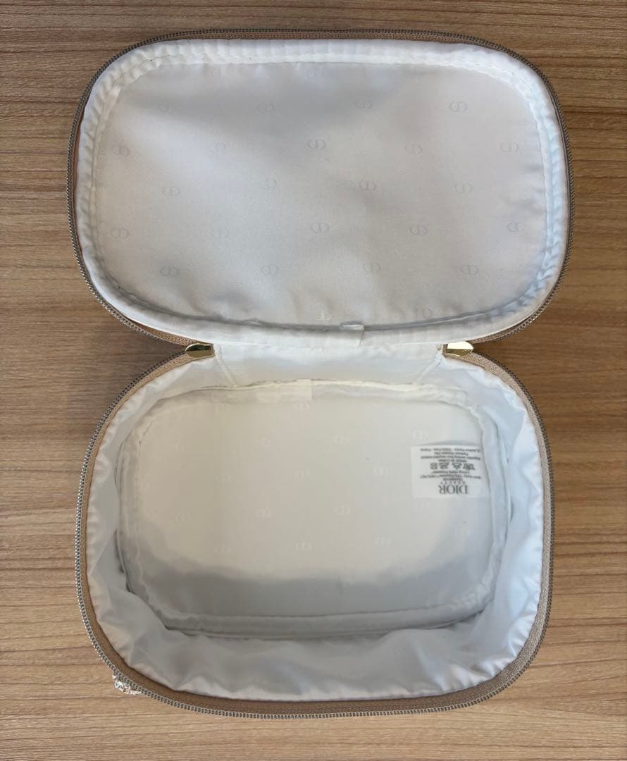 【限定品】Dior ディオール スノー エッセンス ホリデー★サンプル付