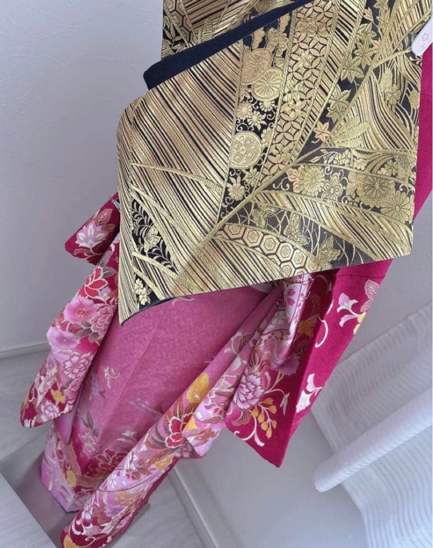 豪華振袖フルセット　ピンク 大輪　牡丹　薔薇　　花柄 成人式に