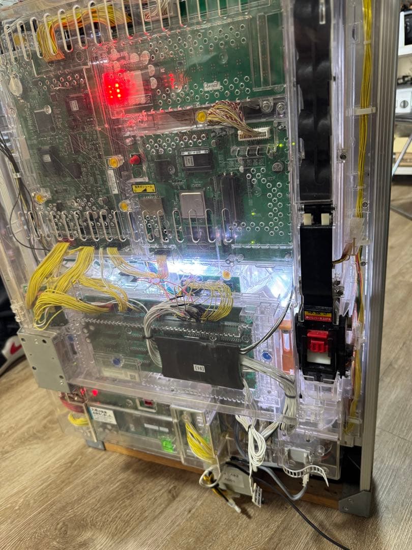 パチンコ実機 + ガラス + 専用ドアキー初代 復活 サンセイ レトロ アミュー